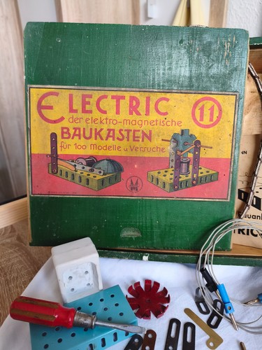 Elektro-Lehrbaukasten